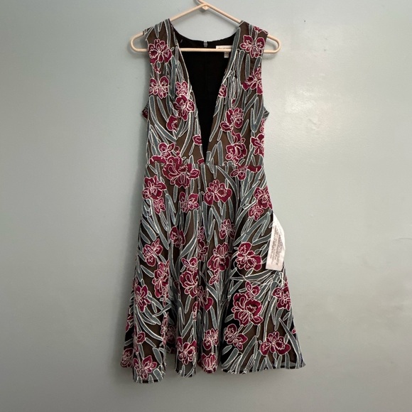 DRESS THE POPULATION dress - Picture 4 of 15